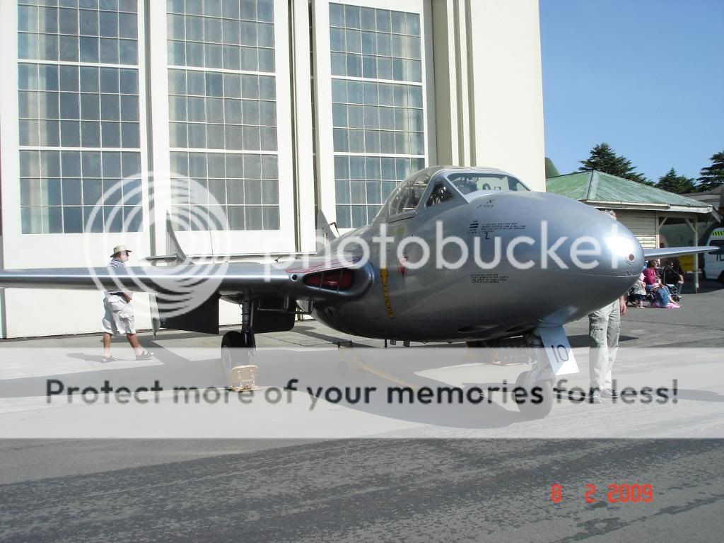 9 red checkered place wigram